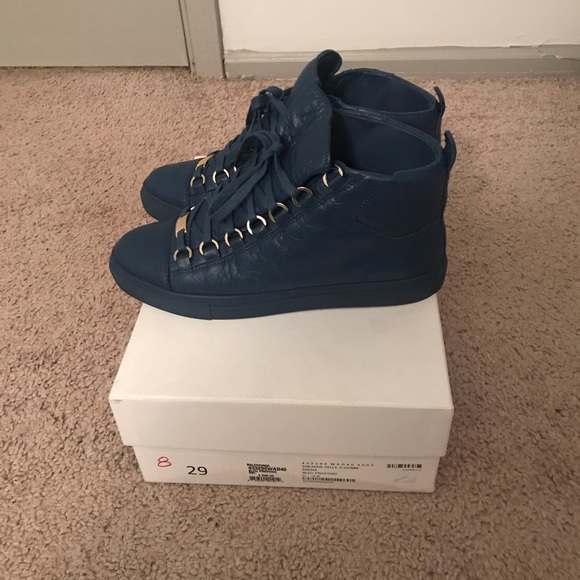 COPY - Women’s Balenciaga Arena Sneakers - Picture 1 of 4